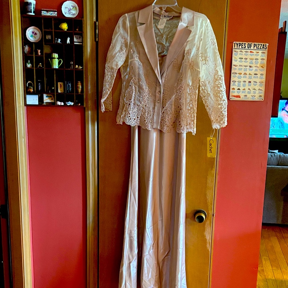 Cachet Ivory Lace Jacket and Gown